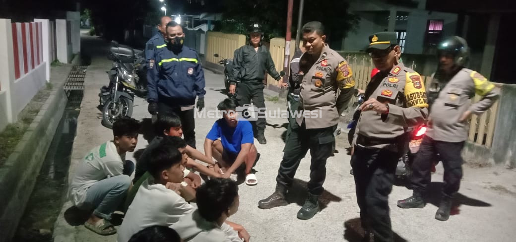 Bersama_Koramil,_Polsek_Palu_Barat_Intens_Patroli.jpg