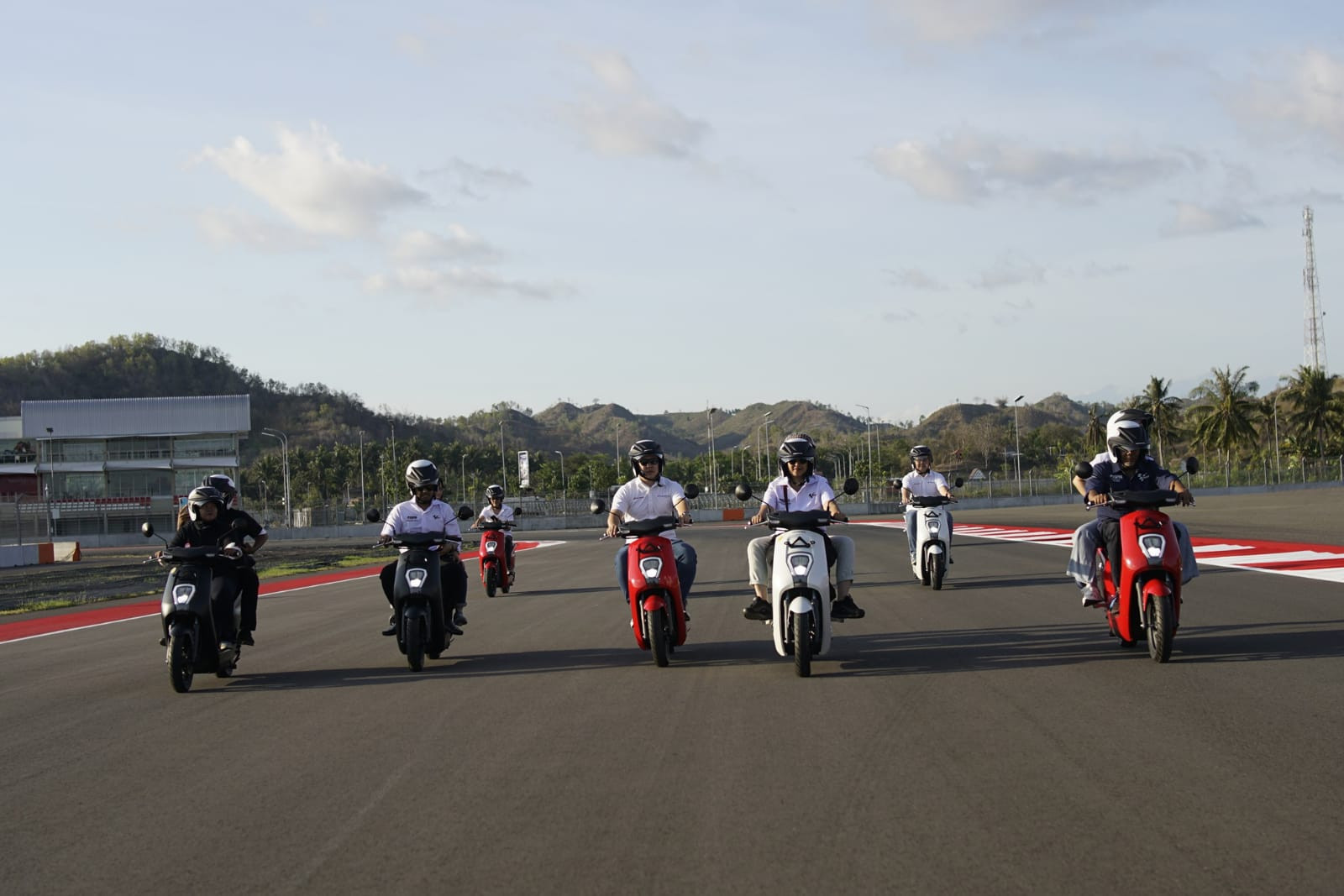 FOTO_A-HL-Honda_(4).jpg