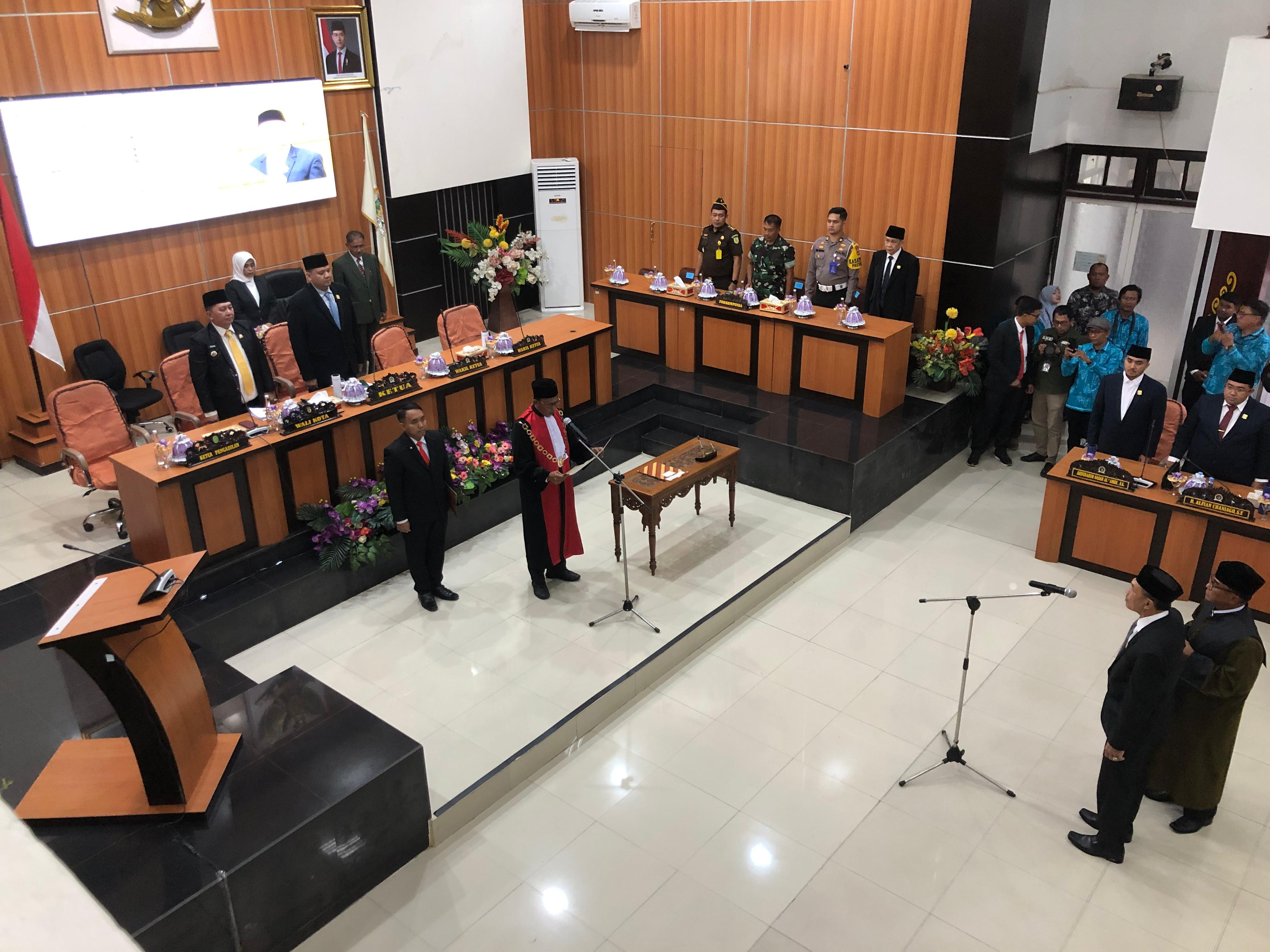 FOTO_BERITA_1---DPRD_PALU2.jpg
