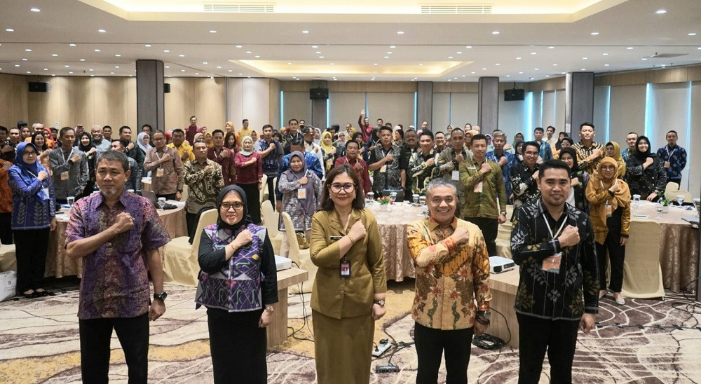 FOTO_BERITA_1---WALI_KOTA_BIMTEK_LPPD.jpg