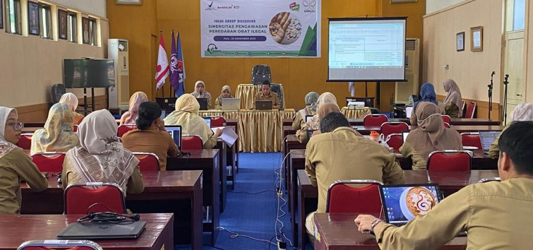 FOTO_BERITA_2----BPOM_PALU.jpg