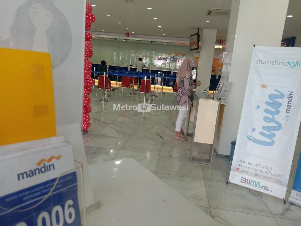 FOTO_BERITA_2---BANK_MANDIRI8.jpg