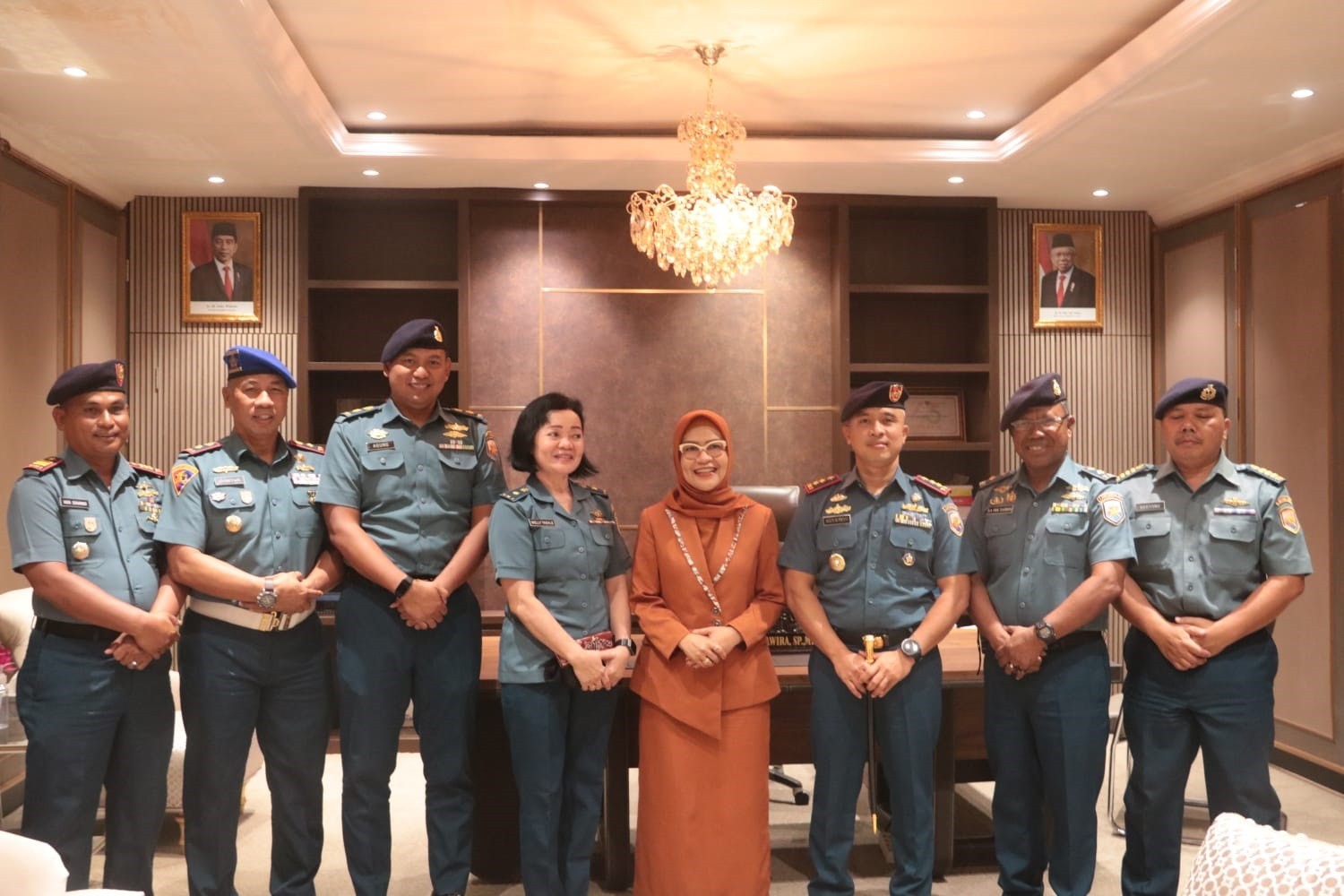 FOTO_BERITA_2---PARLEMENTARIA.jpg