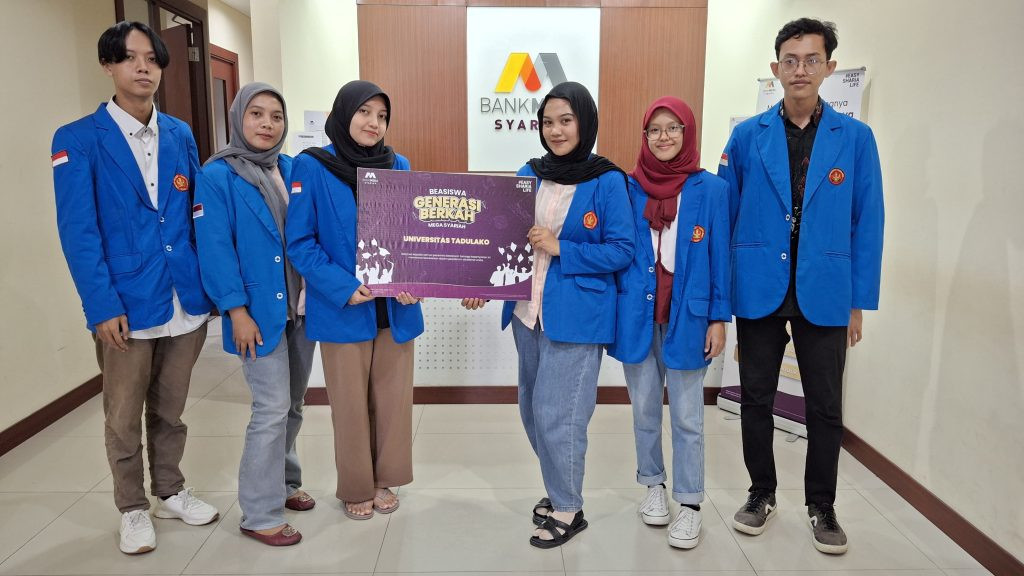 FOTO_BERITA_2---UNTAD_BEASISWA.jpg