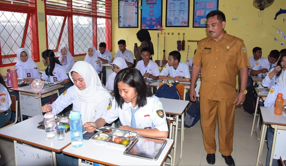 FOTO_HL---SMANDU_PALU_MBG.jpg