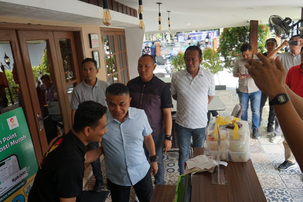 FOTO_HL---WALI_KOTA_PANTAU_PAJAK.jpg