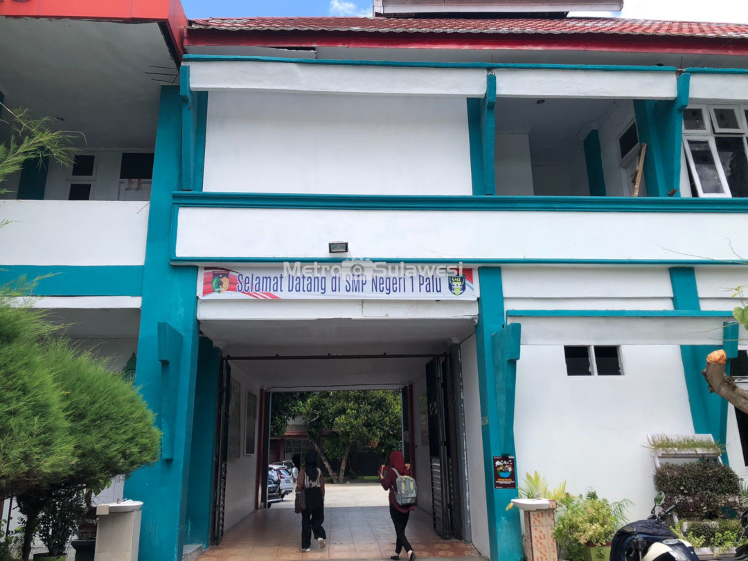 FOTO_KAKI---SMPN_1_PALU1.jpg