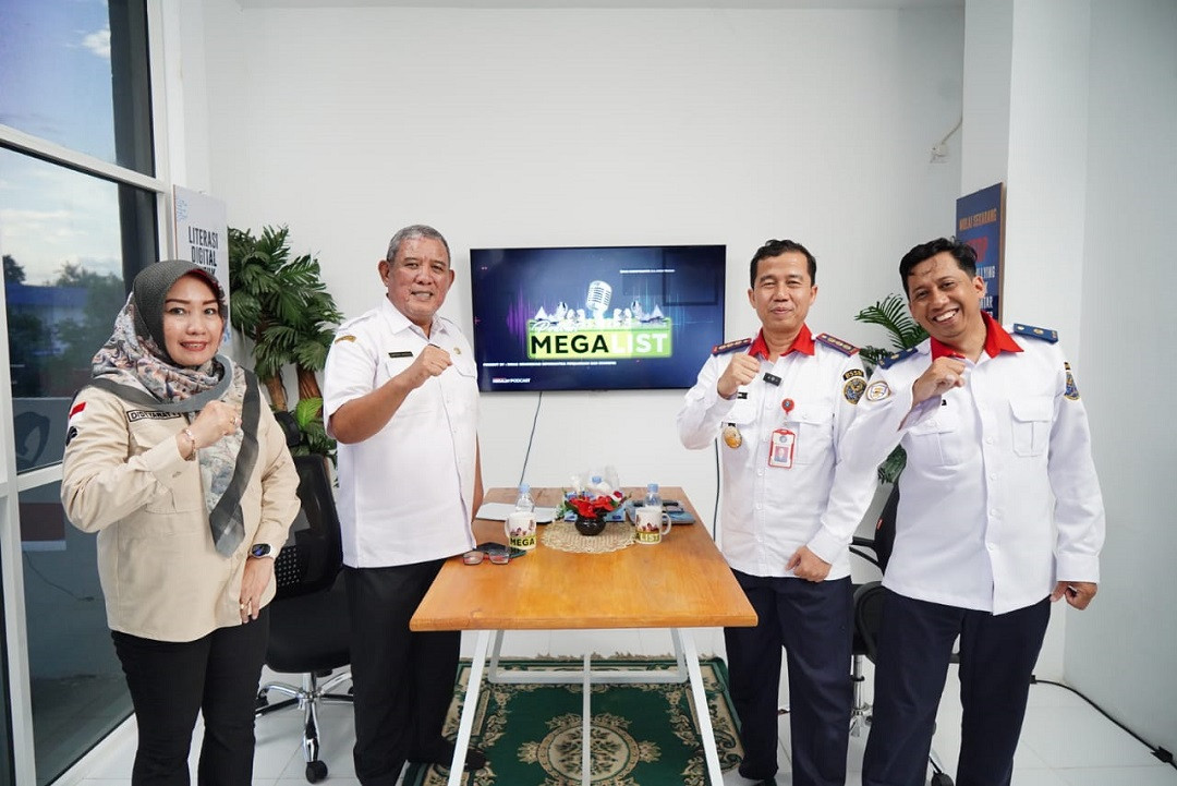 FOTO_KAKI-DISKOMINFOSANTIK_SULTENG.jpg