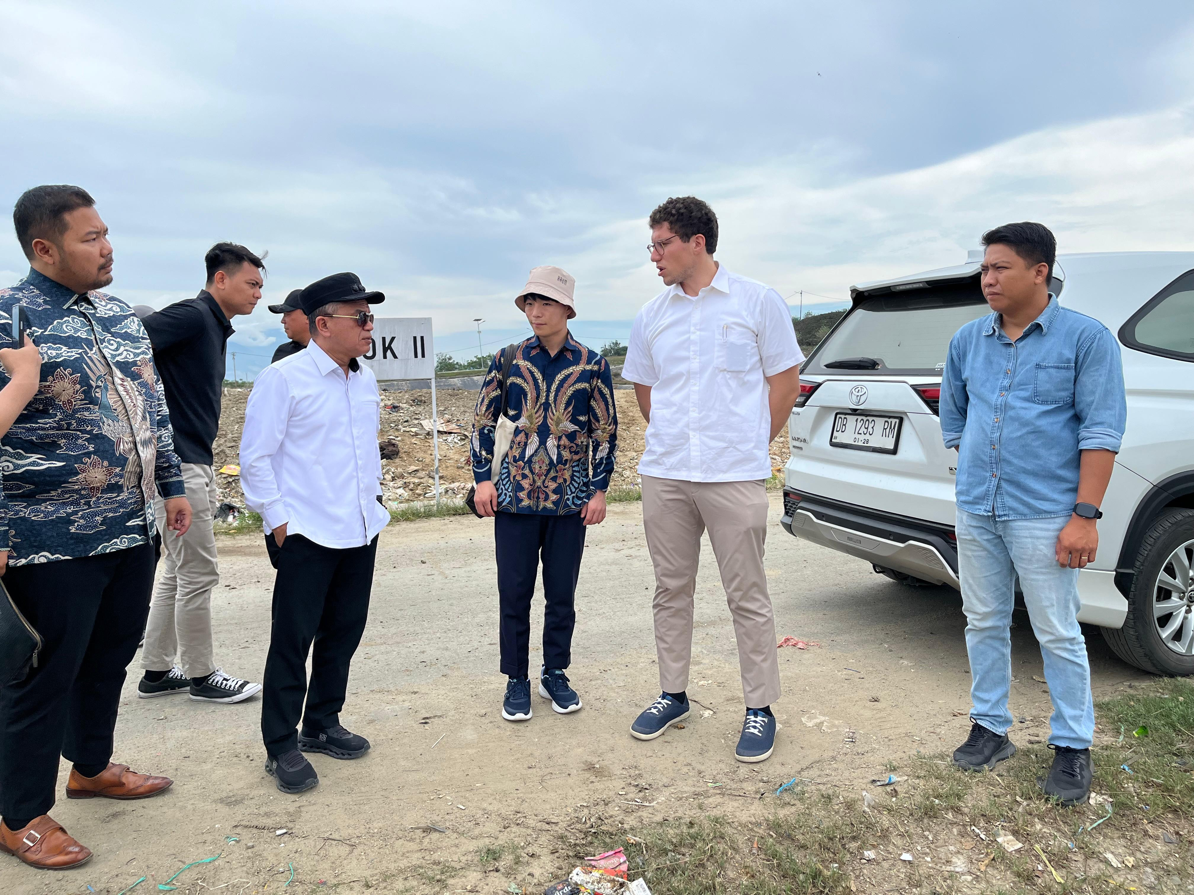 FOTO_KAWATUNA_PAKAN_IKAN.jpg