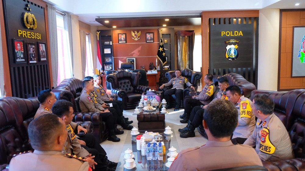 FOTO_KIRI---KAPOLDA_ARAHAN.jpg
