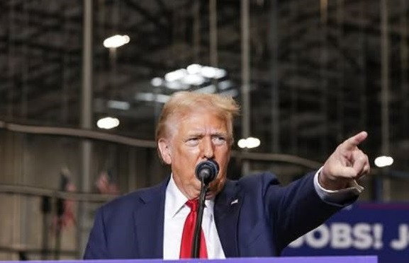 trump2.JPG