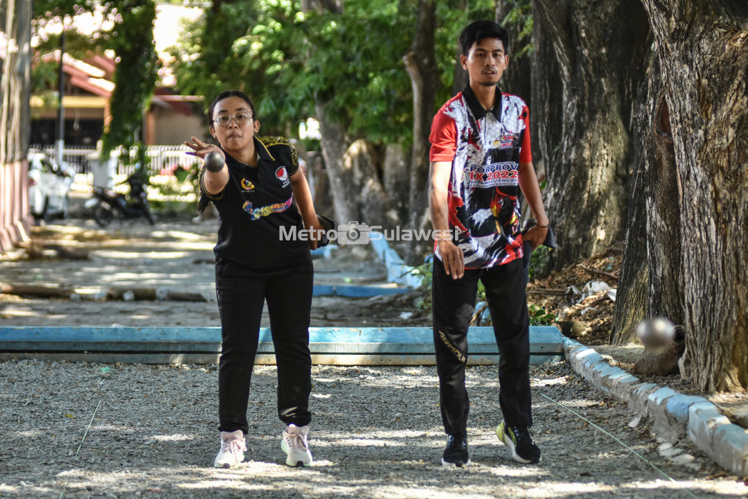 Fokus Akurasi Tembakan Atlet Petanque Sulteng