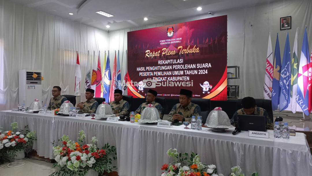 KPU Morowali dan Sigi  Pleno Rekapitulasi Suara