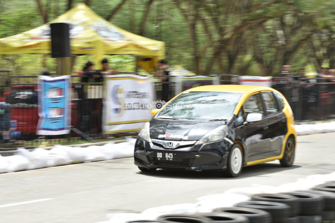 Tiba-Tiba Drag di Sigi  Berlangsung Fantastis, Antusiasme Tinggi 