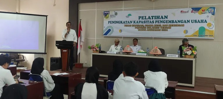 Dinkop UMKM Sulteng Bekali Generasi Muda Keterampilan Bisnis