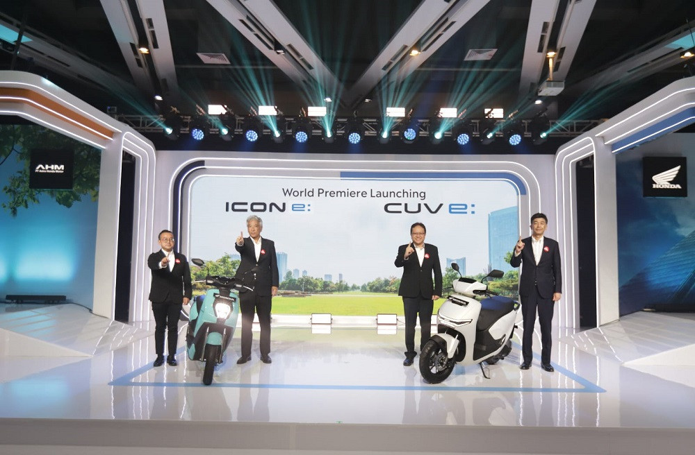 AHM Luncurkan Dua Produk Terbaru Motor Listrik