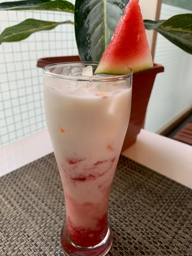 Hotel Santika Santika Hadirkan Minuman Watermelon Slush
