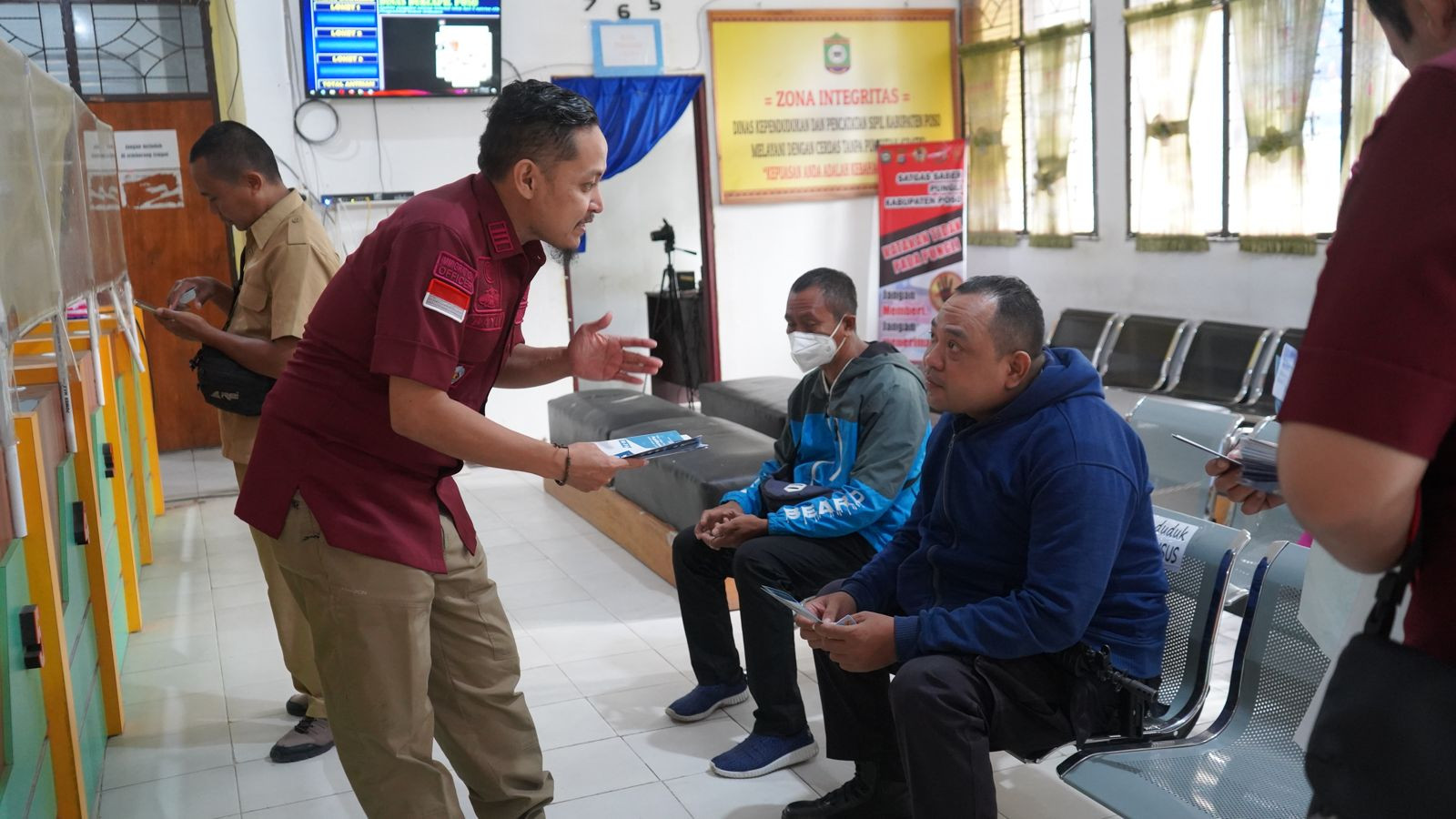 Imigrasi Palu Lakukan Penyebaran Informasi Terkait Layanan Keimigrasian