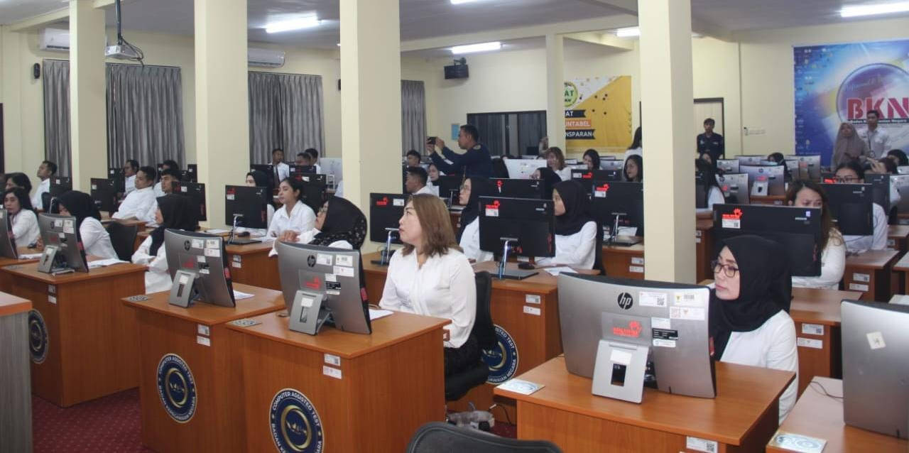 CAT Pengangkatan Calon Notaris Sukses Dilaksanakan Kemenkumham Sulteng