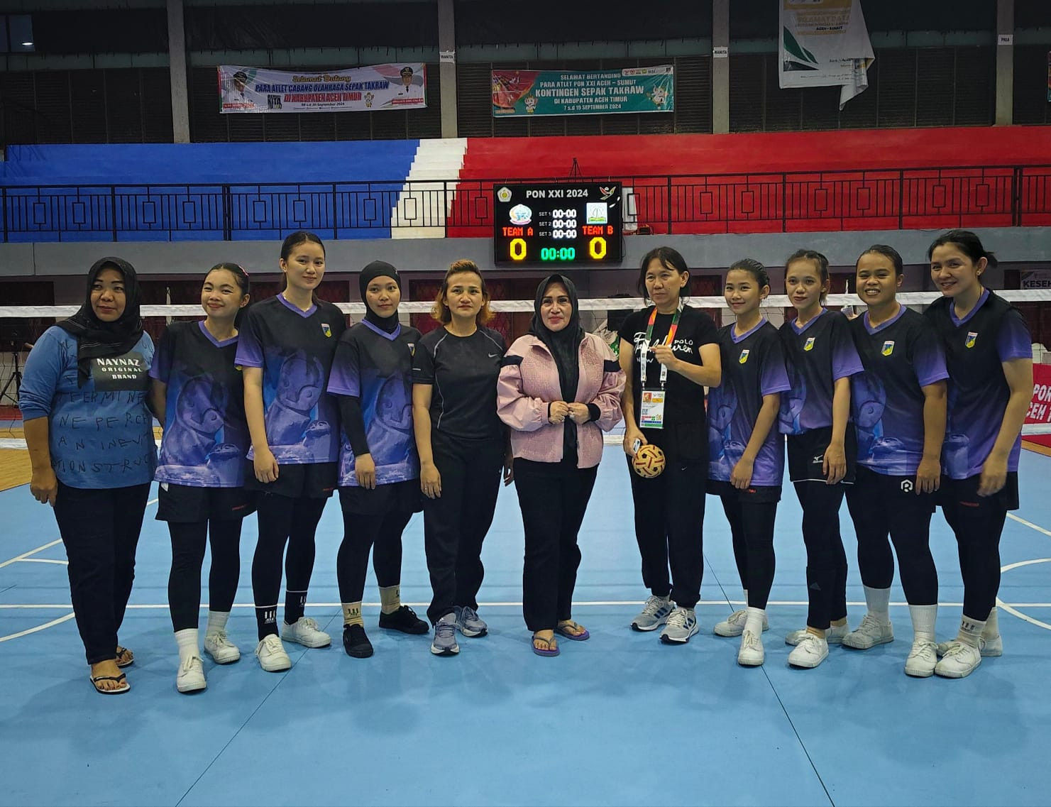 Vera Rompas Beri Bonus Atlet Takraw Peraih Medali PON