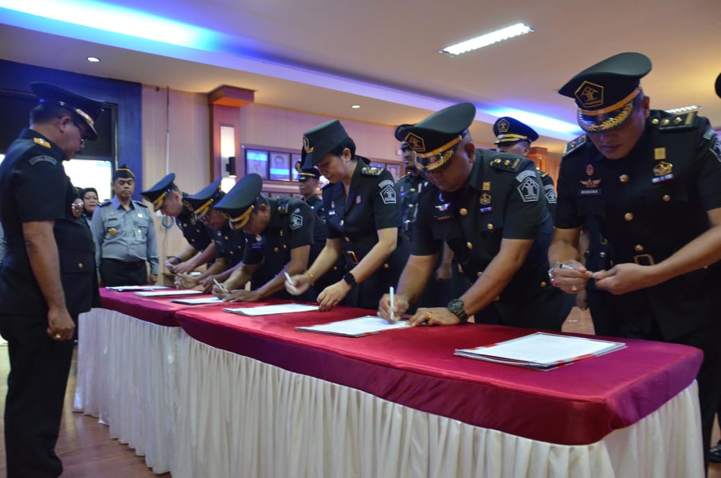 18 Pejabat Dilantik, Kemenkumham Sulteng Segar dengan Wajah Baru