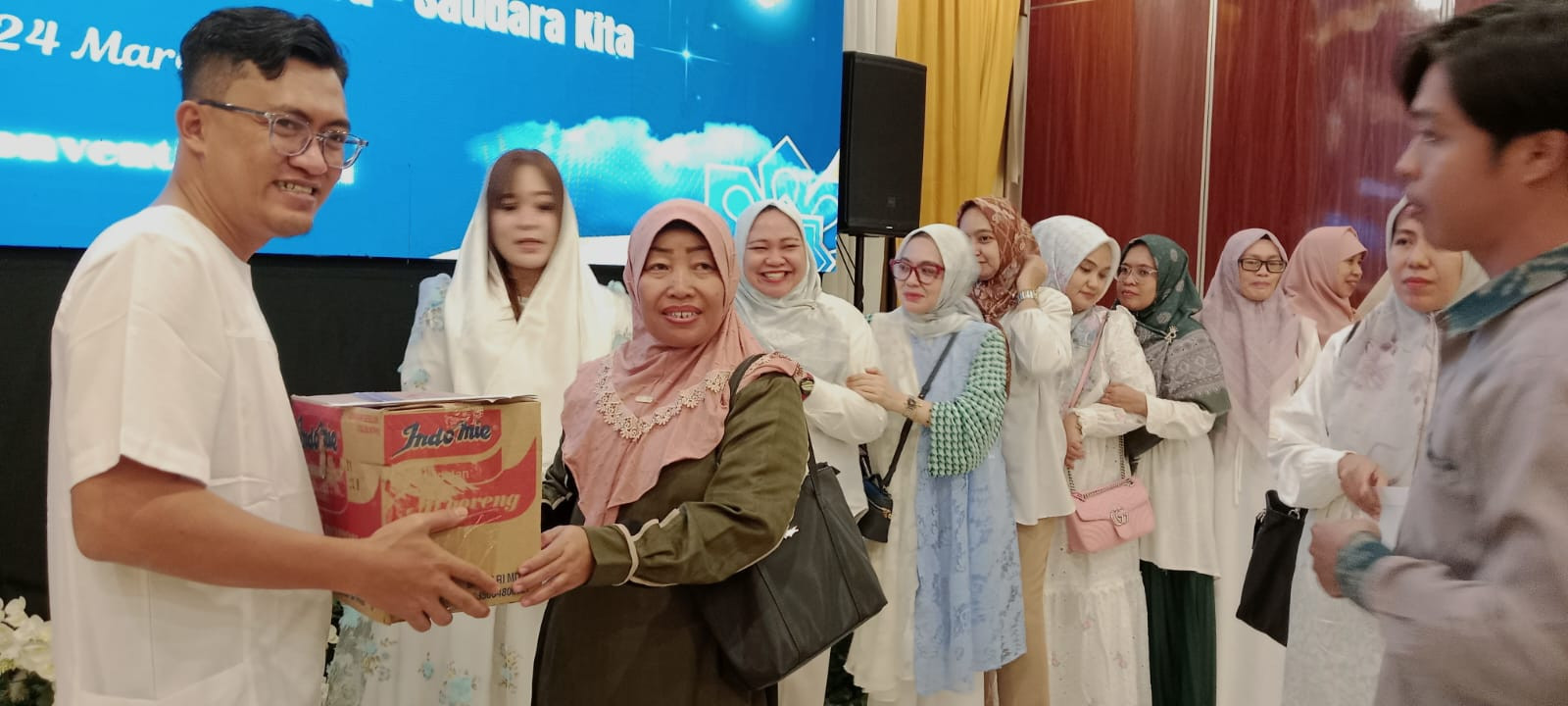 Alumni SMA Negeri 1 Palu Angkatan 2002 Gelar Bukber Bersama Anak Panti Asuhan