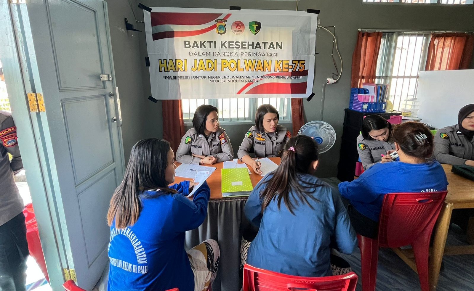 Polwan Polda Sulteng Bakti Kesehatan dan Anjangsana ke Lapas Perempuan dan Anak