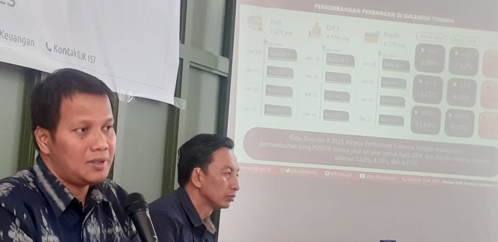 OJK Ingatkan Masyarakat Waspada Pinjaman Online
