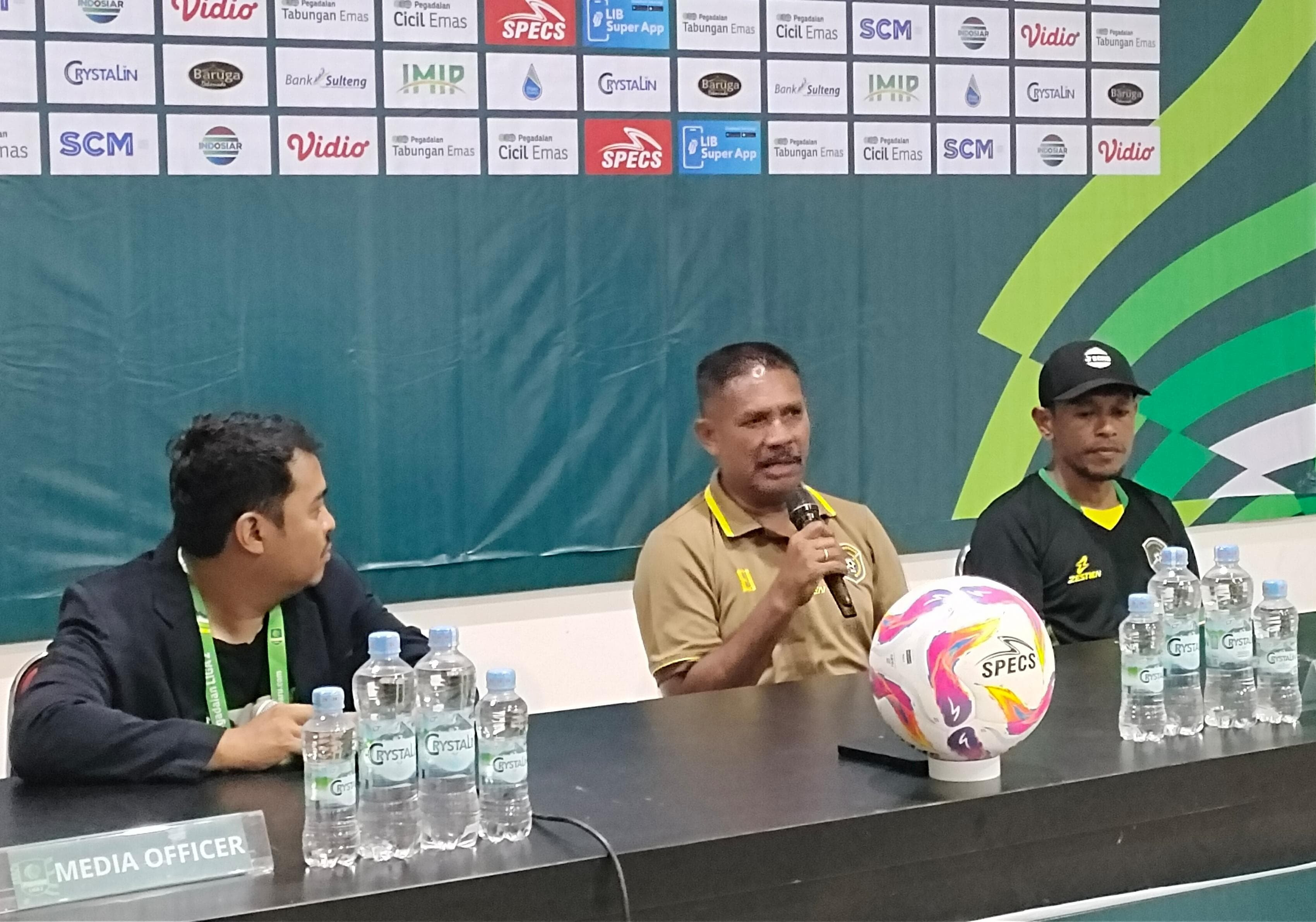 Eduard Ivakdalam Tantang Persipal Gunakan Full Pemain Lokal