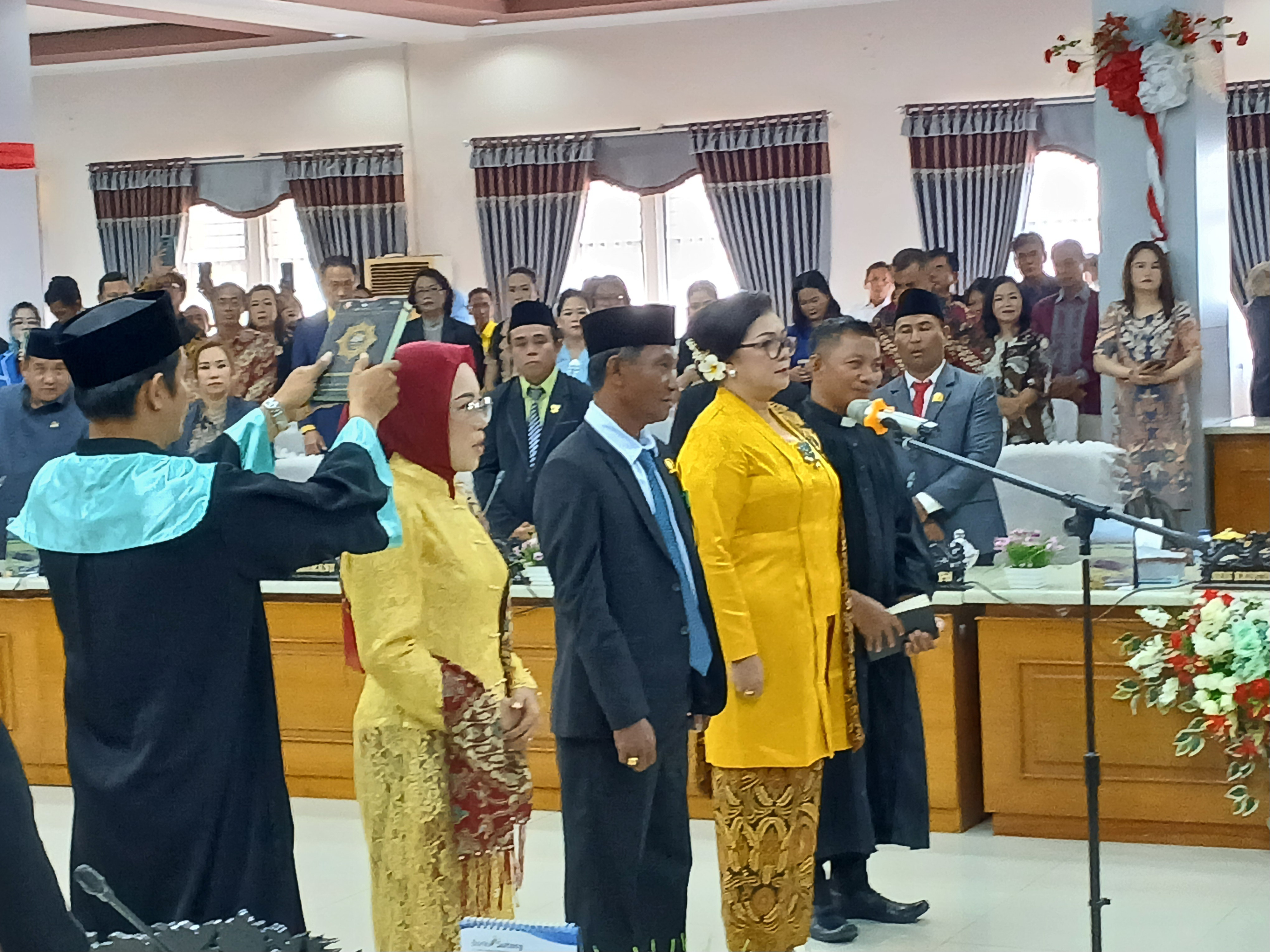 Semuel Munda Jabat Ketua DPRD Kabupaten Poso