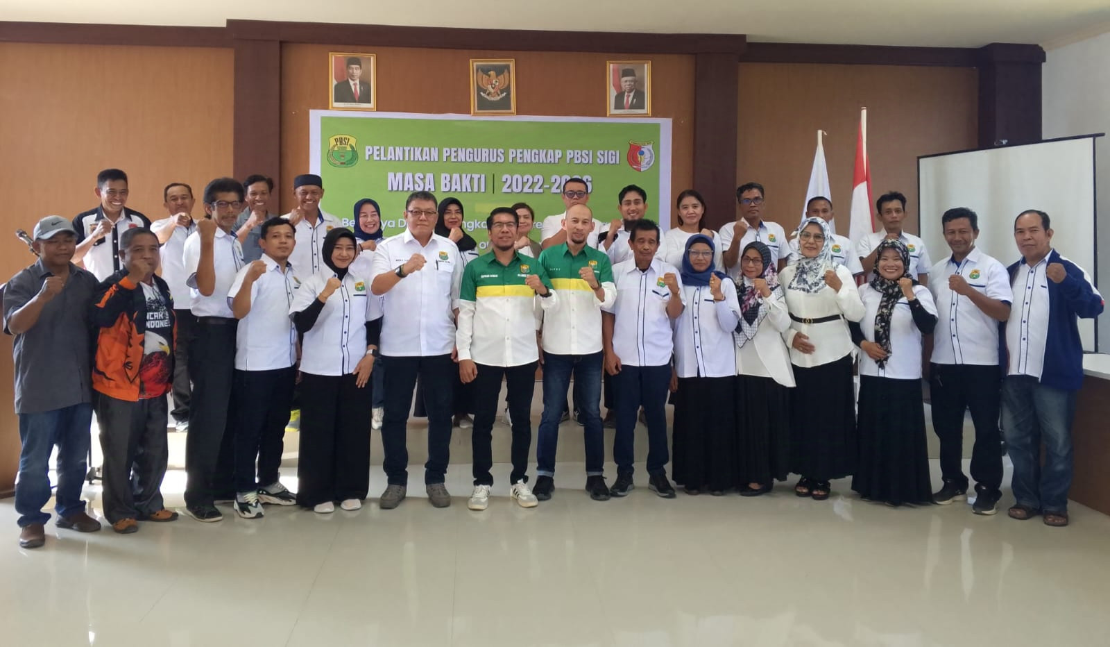 Lantik Pengurus 2022-2024 Baru, Gufran Ahmad Apresiasi PBSI Sigi