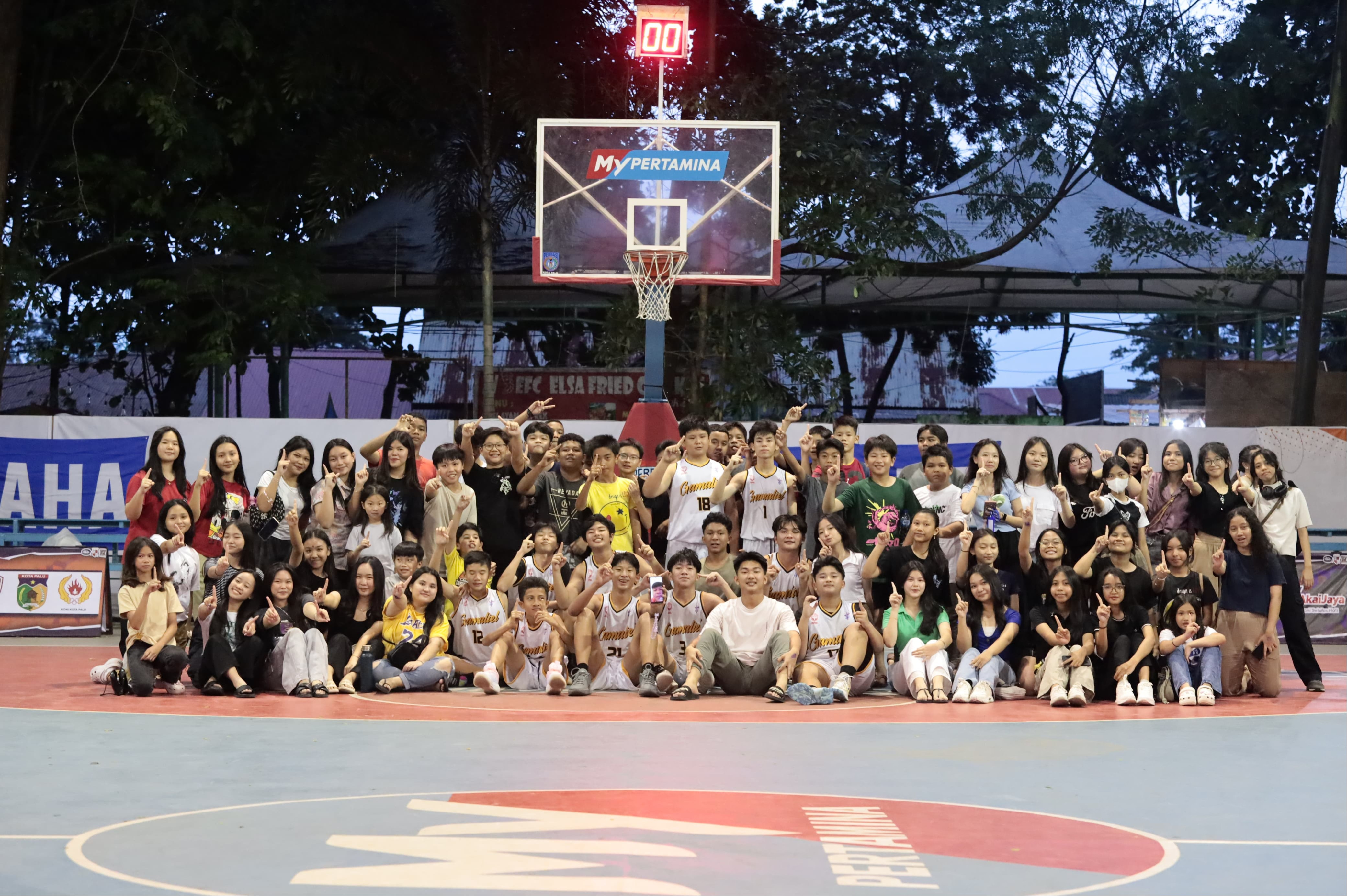 SMP Gamaliel Palu Raih Tropi Perdana di Cabor Basket