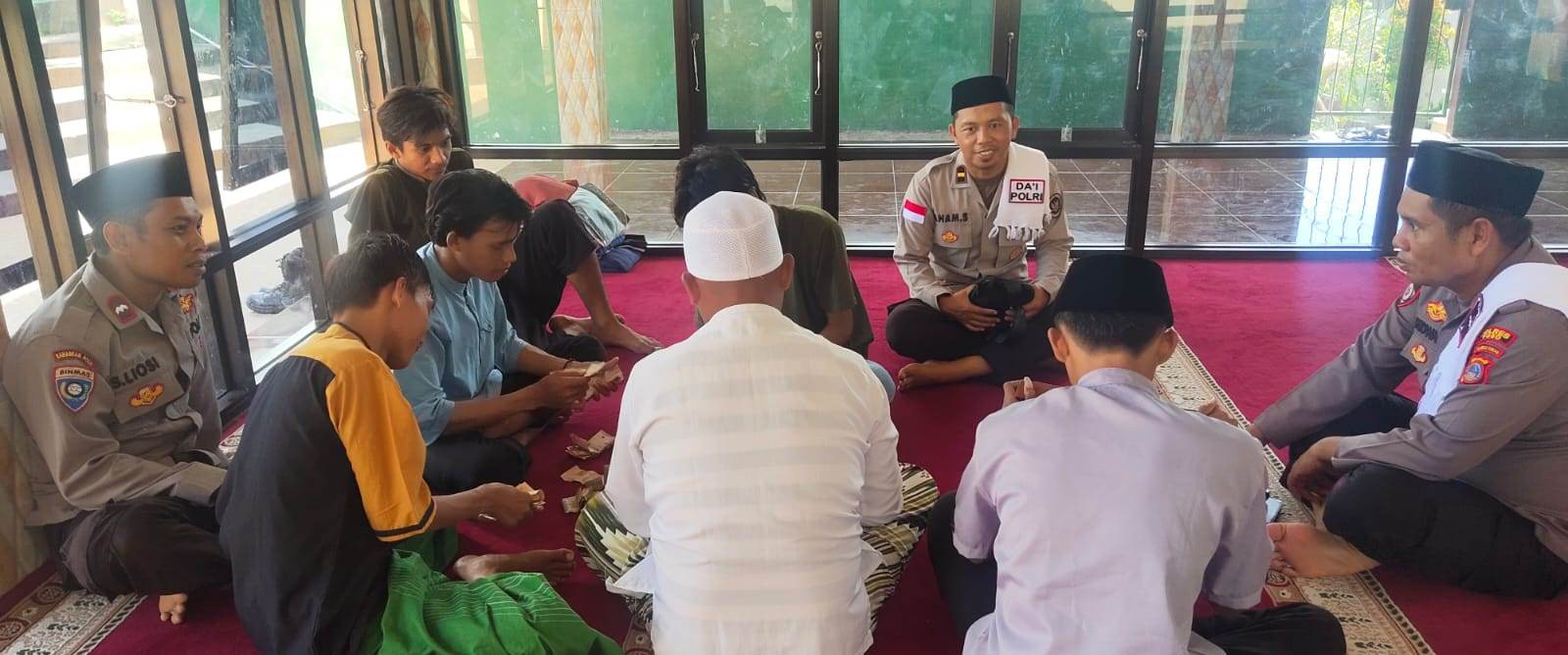 Sambangi Remaja Masjid, Ajak Tangkal Paham Radikal
