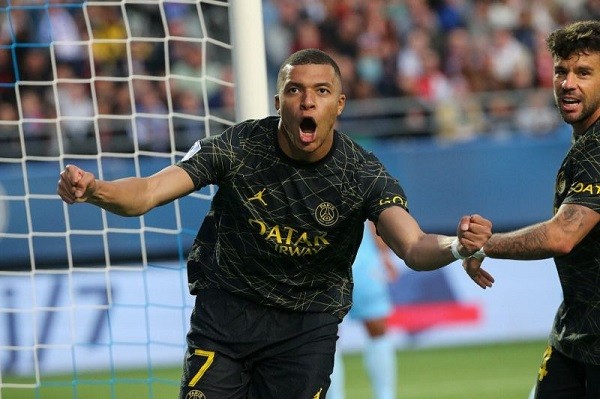 Asosiasi Pesepak Bola Prancis Kritik Perlakuan PSG Terhadap Mbappe