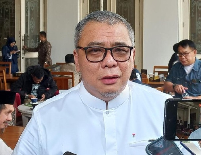 Ini Tiga Pesan Ahmad Ali Untuk ISEI Sulteng