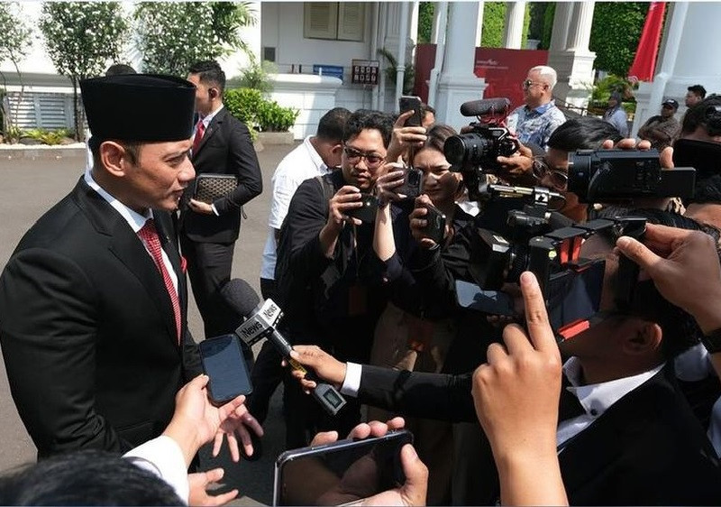 Hadiri Pelantikan Pejabat Negara di Istana, Menteri AHY Sampaikan Selamat