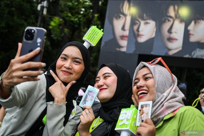 Psikolog Berikan Kiat Membatasi Diri Dalam Mengikuti Tren Hiburan