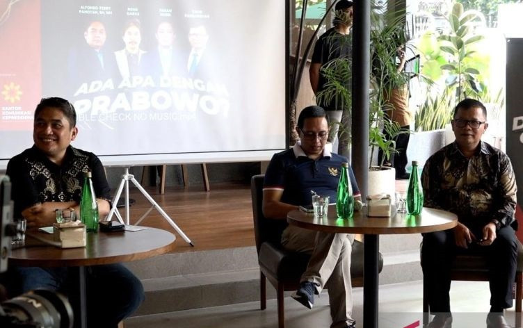 Diskusi Ada Apa dengan Prabowo? Ungkap Visi Geopolitik Presiden