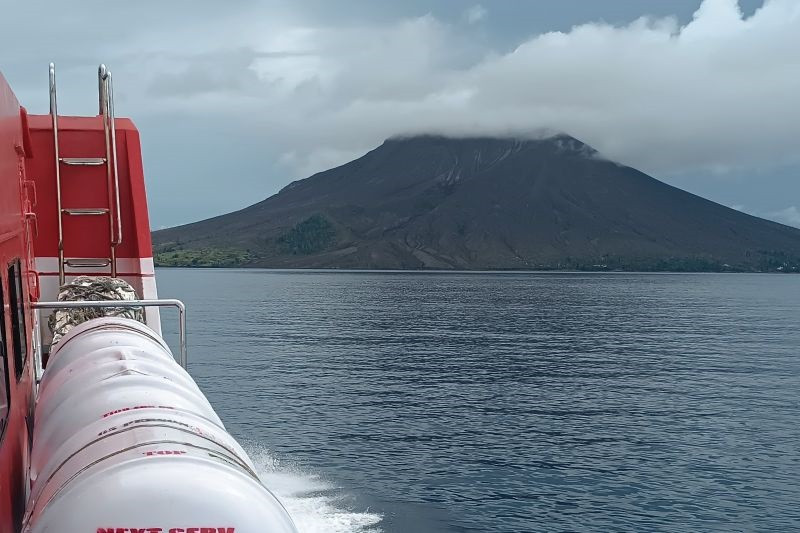 Badan Geologi Catat 22 Kali Gempa Vulkanik Dalam di Gunung Ruang Sulut
