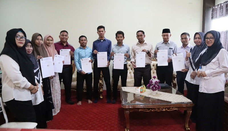 Kanwil Kemenag Sulteng Salurkan Insentif ke 127 Ustaz dan Ustazah