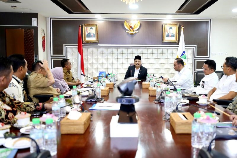 Mensos Ingatkan Pemda Perekrutan Siswa Sekolah Rakyat Berbasis DTSEN 