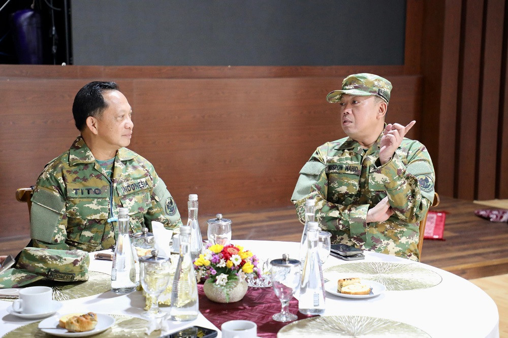 Menteri Nusron  Berikan Pembekalan bagi Kepala Daerah di Magelang Retreat