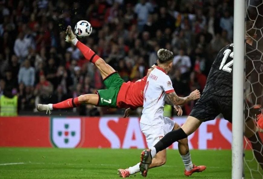 Ronaldo Cetak Dua Gol saat Portugal Tundukkan Polandia 5-1