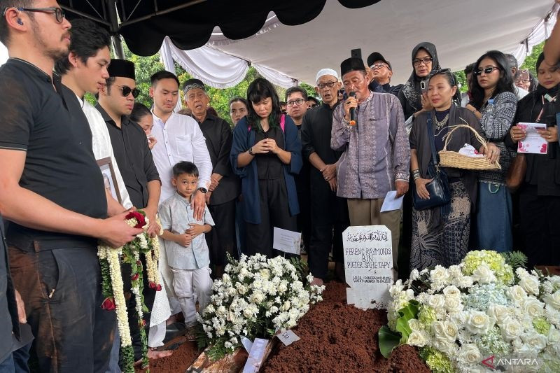 Rama Sahetapy Ungkap Sosok Mendiang Ayahnya Ray Sahetapy
