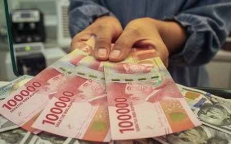 Rupiah Menguat Seiring Kekhawatiran Investor Atas Defisit Fiskal AS