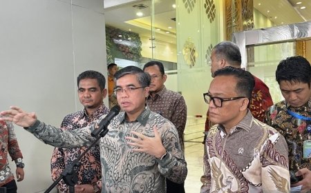 Kemnaker Bakal Kaji Penghapusan Batas Usia Kerja