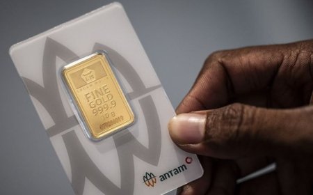 Senin, Harga Emas Antam Turun Jadi Rp1,919 Juta per Gram