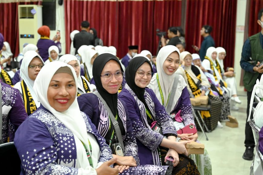 Pemprov dan Kemenag Lepas 1.994 Jemaah Calon Haji 2025