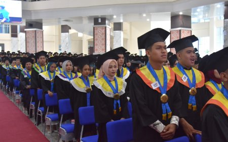 Untad Cetak 1.107 Wisudawan Baru