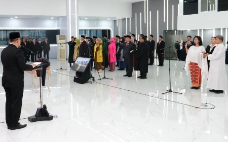 Lantik Pejabat Struktural dan Fungsional, Wamen Ossy Minta Jajaran Bekerja Adaptif terhadap Tantangan Zaman